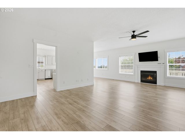 1191 E CAPLES Ct, La Center, WA 98629