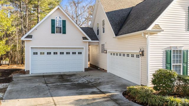 155 Oak Leaf Trail, Youngsville, NC 27596