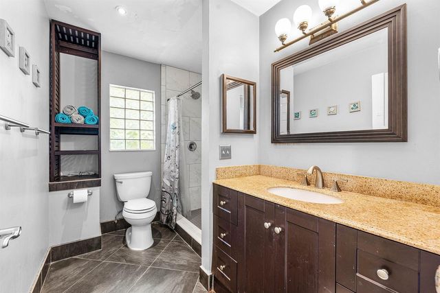 2810 Sand Pines Court, Lake Worth, FL 33462