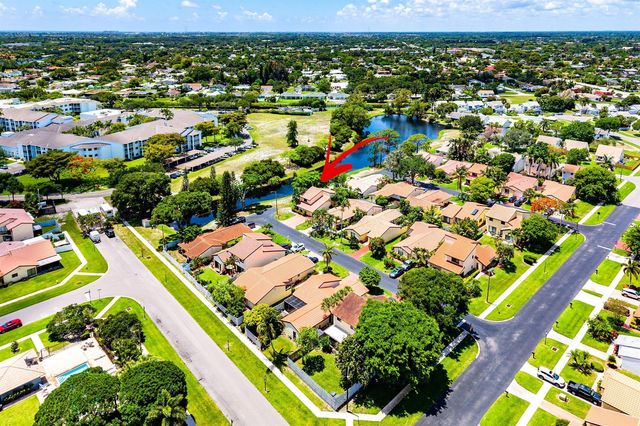 2810 Sand Pines Court, Lake Worth, FL 33462