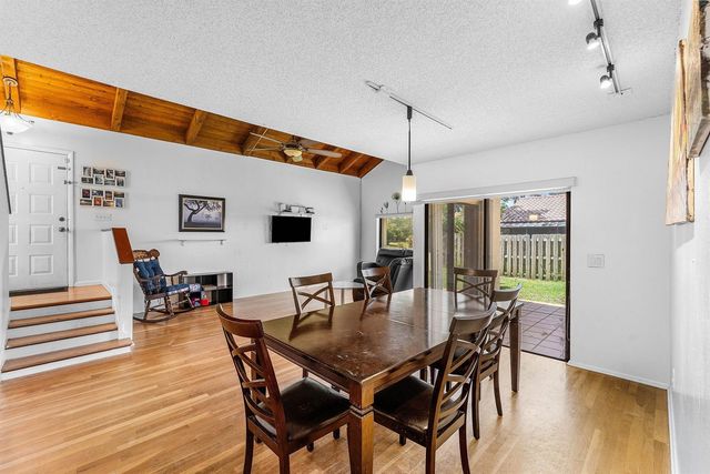 2810 Sand Pines Court, Lake Worth, FL 33462