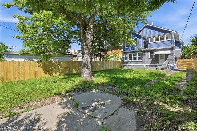 693 Calvert Street, Detroit, MI 48202