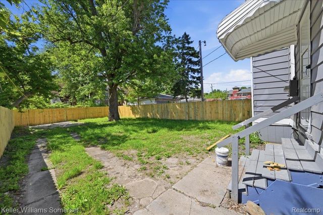 693 Calvert Street, Detroit, MI 48202