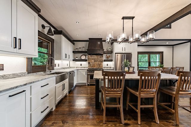 363 Griffith Parkway, Blue Ridge, GA 30513