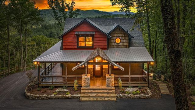 363 Griffith Parkway, Blue Ridge, GA 30513