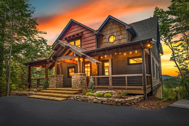 363 Griffith Parkway, Blue Ridge, GA 30513