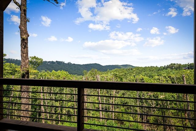 363 Griffith Parkway, Blue Ridge, GA 30513