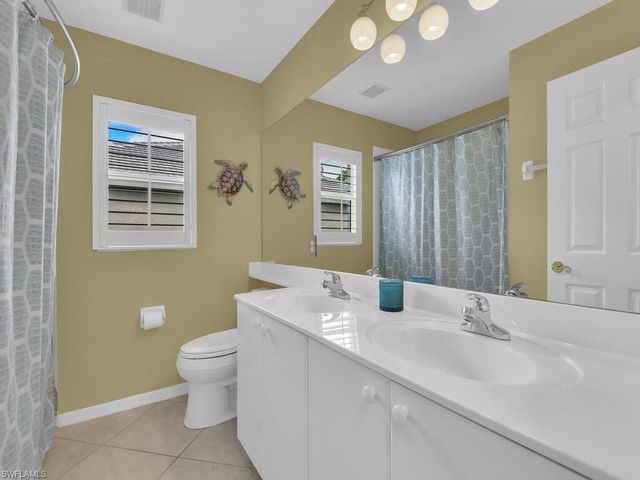 7631 Cameron CIR, Fort Myers, FL 33912