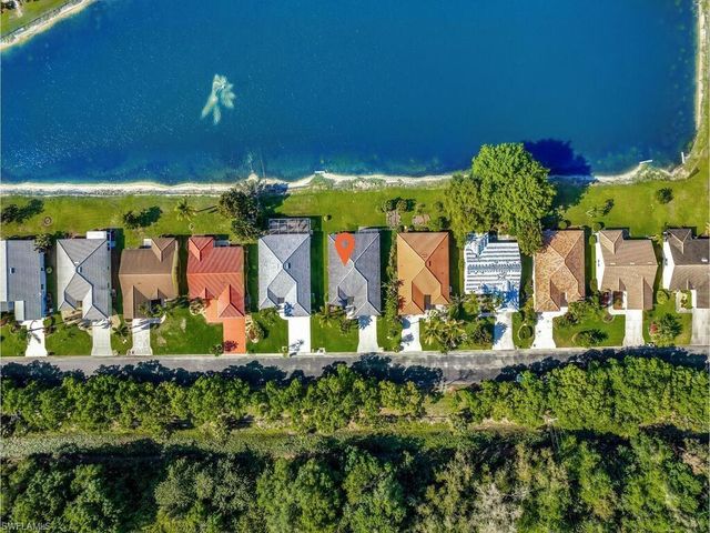 7631 Cameron CIR, Fort Myers, FL 33912