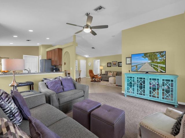 7631 Cameron CIR, Fort Myers, FL 33912