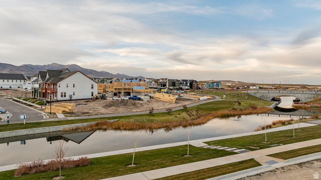 6617 W SOUTH JORDAN PKWY, South Jordan, UT 84009