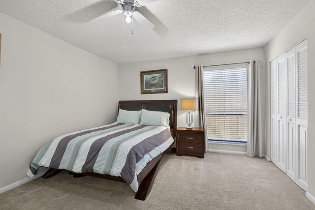 326 Sandtree Drive, Palm Beach Gardens, FL 33403