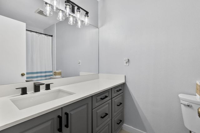 326 Sandtree Drive, Palm Beach Gardens, FL 33403