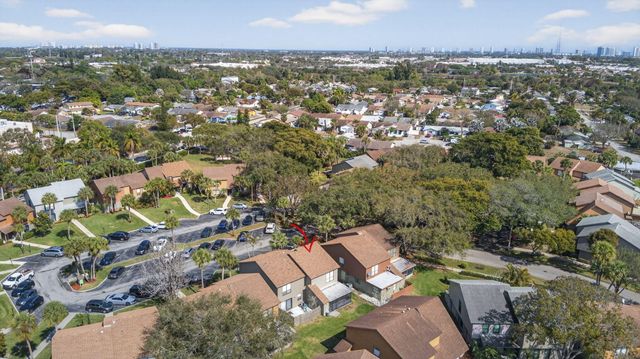 326 Sandtree Drive, Palm Beach Gardens, FL 33403