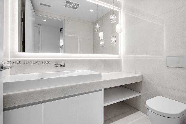 17975 Collins Ave N-3502, Sunny Isles Beach, FL 33160