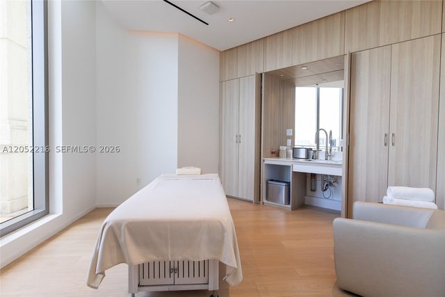17975 Collins Ave N-3502, Sunny Isles Beach, FL 33160