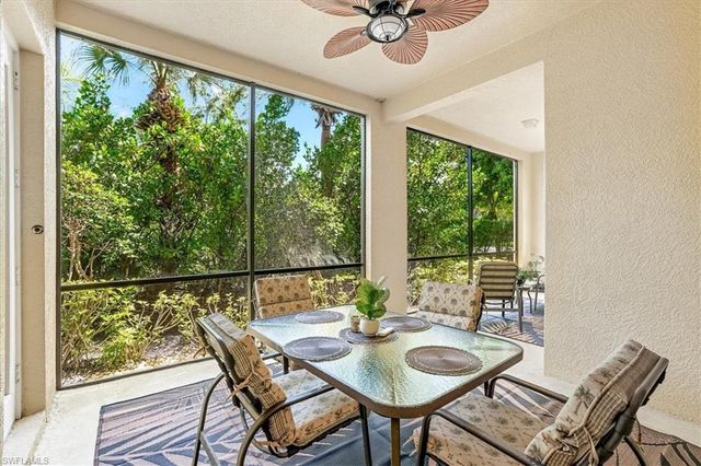 3730 Montreux LN 104, Naples, FL 34114