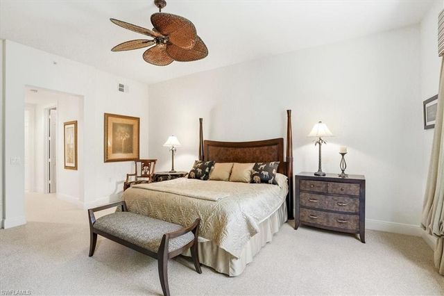 3730 Montreux LN 104, Naples, FL 34114