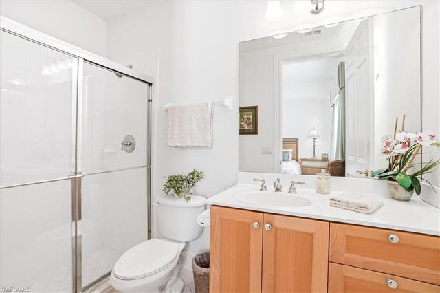 3730 Montreux LN 104, Naples, FL 34114
