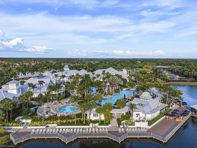 3730 Montreux LN 104, Naples, FL 34114