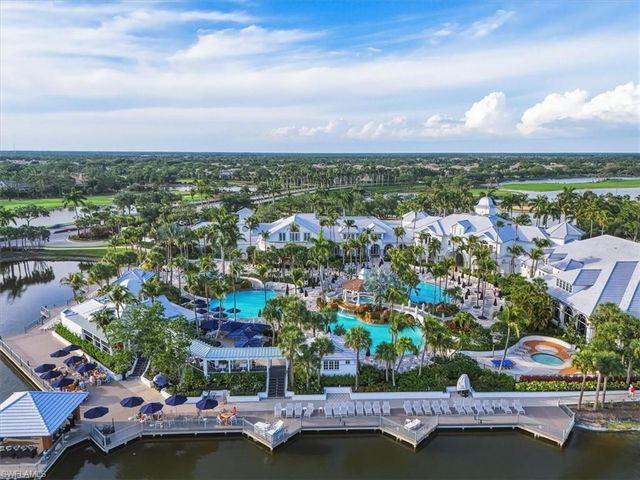 3730 Montreux LN 104, Naples, FL 34114