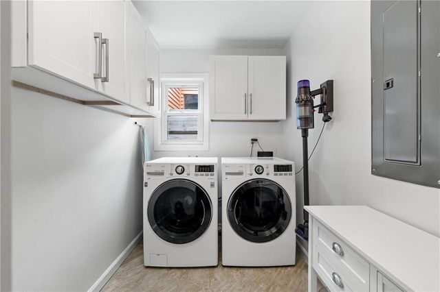 235 Leeward Lane, Roswell, GA 30076
