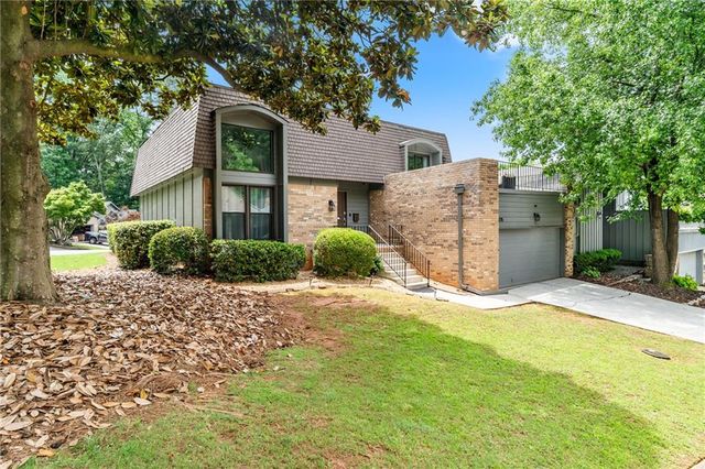 235 Leeward Lane, Roswell, GA 30076