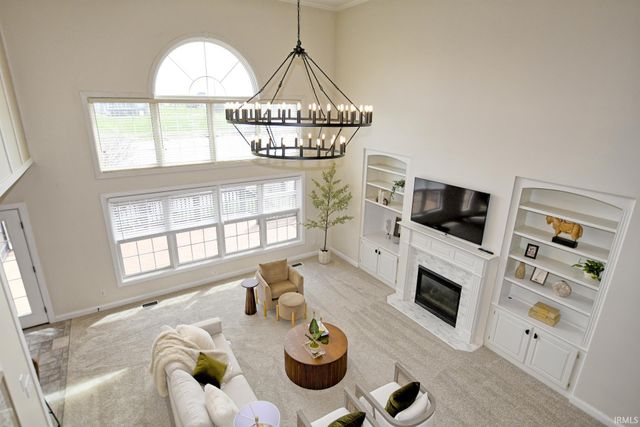 2122 Lakes Edge Drive, Newburgh, IN 47630