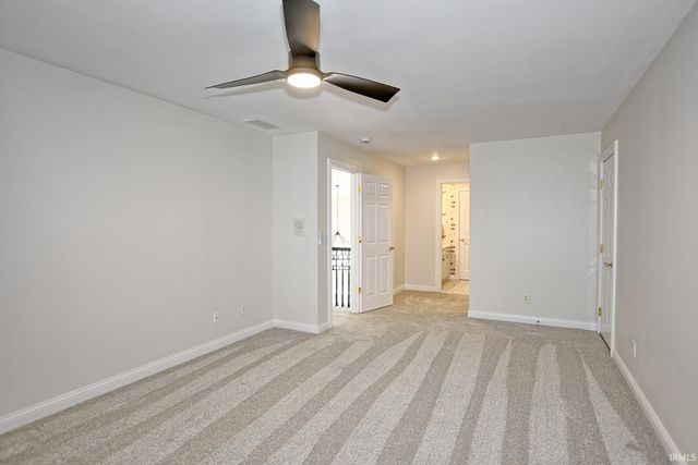 2122 Lakes Edge Drive, Newburgh, IN 47630