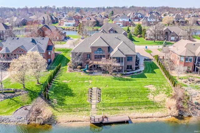 2122 Lakes Edge Drive, Newburgh, IN 47630