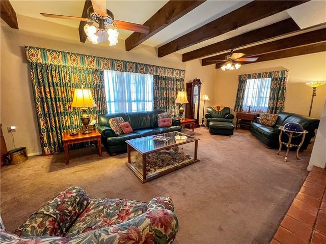 1427 E Cr 418, Premont, TX 78375