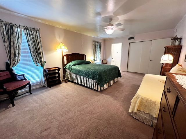 1427 E Cr 418, Premont, TX 78375