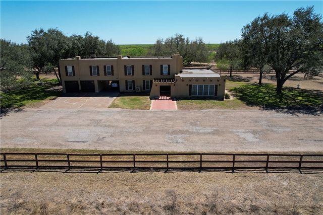 1427 E Cr 418, Premont, TX 78375