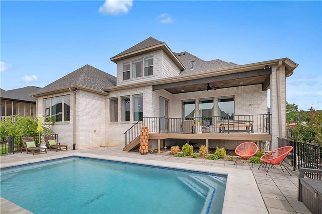 8002 W Dorchester Street, Rogers, AR 72758