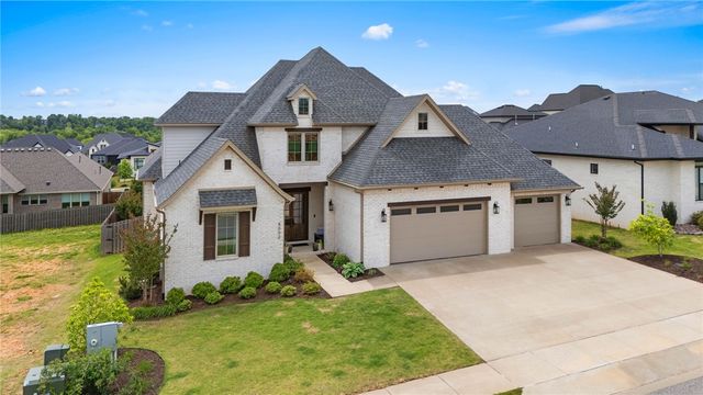 8002 W Dorchester Street, Rogers, AR 72758