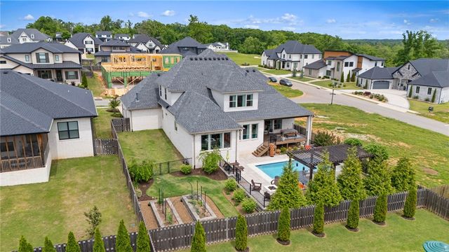 8002 W Dorchester Street, Rogers, AR 72758