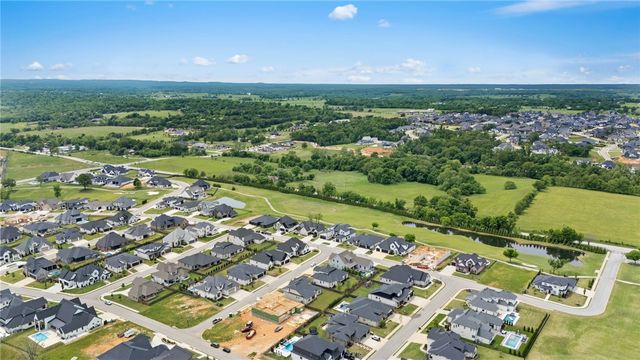 8002 W Dorchester Street, Rogers, AR 72758