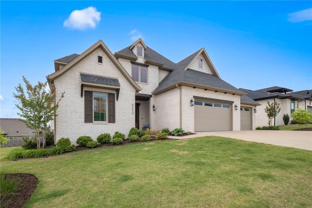 8002 W Dorchester Street, Rogers, AR 72758