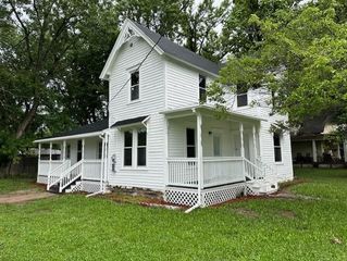 109 N Western N/A, Girard, KS 66743