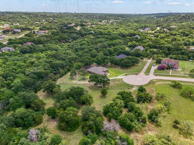 2407 Clear Creek Court, Cedar Hill, TX 75104
