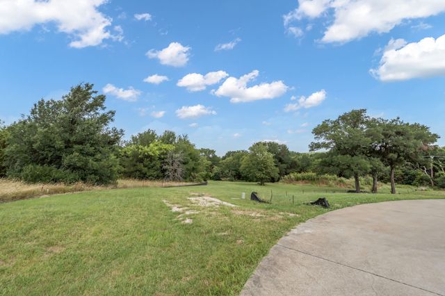 2407 Clear Creek Court, Cedar Hill, TX 75104