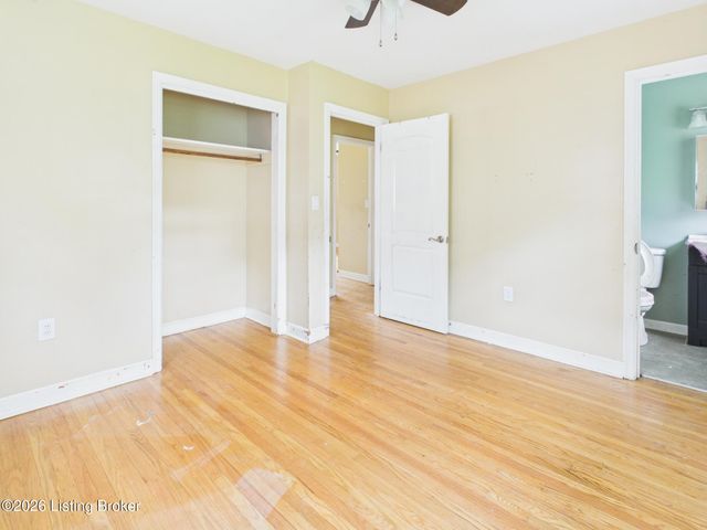 2404 Farnsley Rd, Louisville, KY 40216