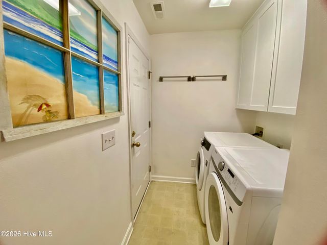 478 Sandpiper Bay Drive SW, Sunset Beach, NC 28468