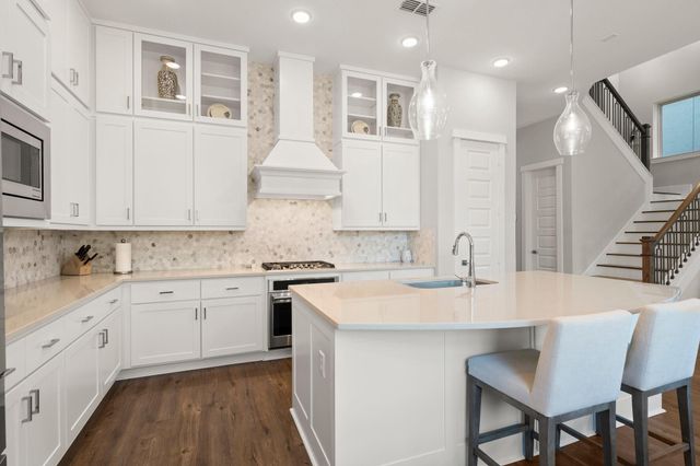 1715 Leilani Drive, Houston, TX 77055