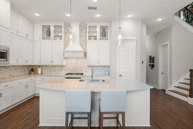 1715 Leilani Drive, Houston, TX 77055