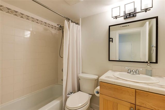 7094 Stonington NE Drive, Atlanta, GA 30328