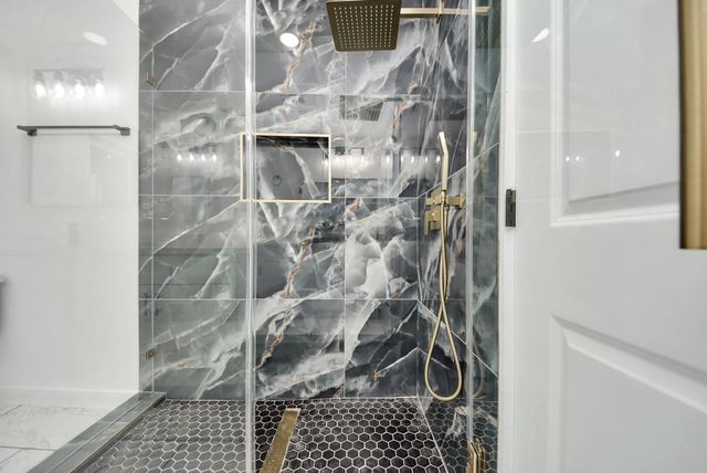 1418 San Sebastian Lane, Nassau Bay, TX 77058