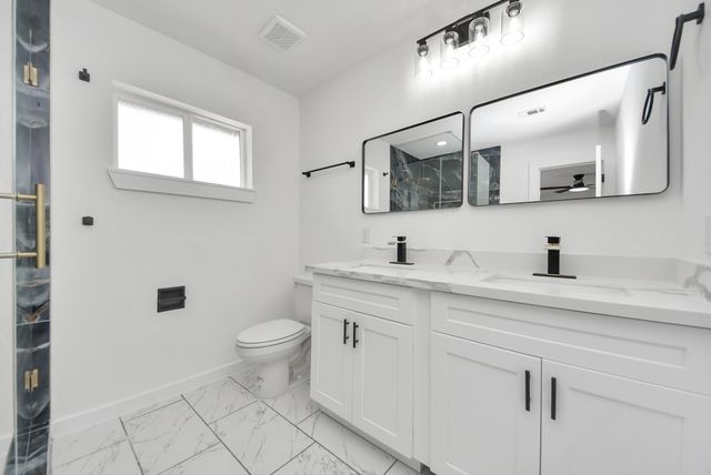 1418 San Sebastian Lane, Nassau Bay, TX 77058