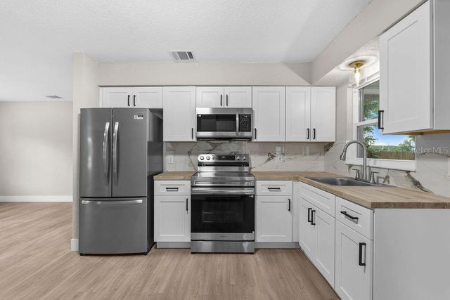 5399 MUSTANG WAY, Orlando, FL 32810