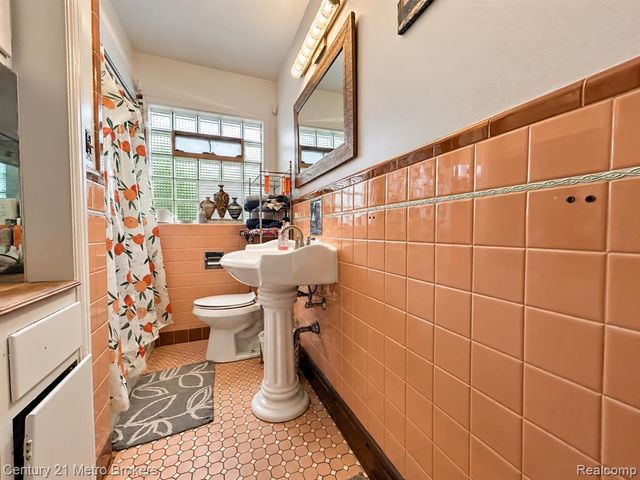1022 Lafayette Street, Flint, MI 48503